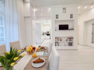 Izabellas Luxury Suite Downtown