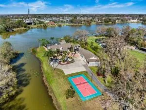 Luxe Waterfront Hideaway w Pool Pirate Ship Dock - West Chase