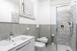 The terrace on Como Lake - Varenna Pino