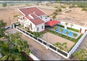 ECR INN - Luxury 3BHK Beach Villa, Cheyyur - Cheyūr