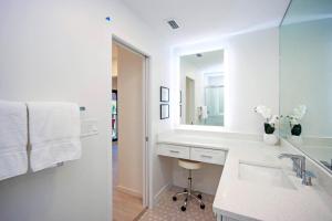 Breathtaking Gulf Views Sandalfoot Condo Sanibel Island 3A3