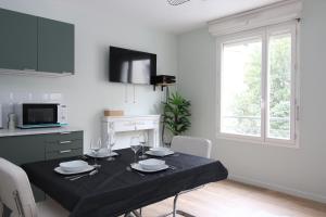 Le Mistral - Calme et Climatisé - Hypercentre - Terrasse - Wifi