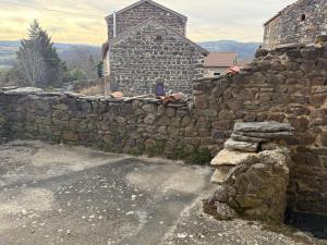B&B / Chambres d'hotes chambre d-hote a Ternant les eaux : photos des chambres