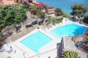 casa sul mare per 5 persone, spiaggia privata, piscine e campo da tennis