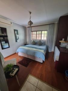 Honeyball Guest rooms
