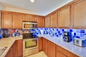 Colorful Paraiso del Mar Resort Condo with Patio!