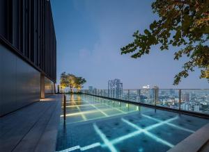Phrom Phong Top 1BD pool,gym,park and mall BTS