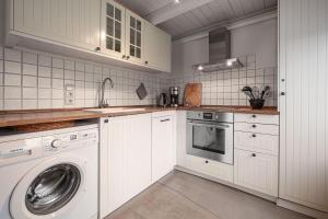 Strandhaus am Mühlendamm - Meerblick, Sauna und Ofen