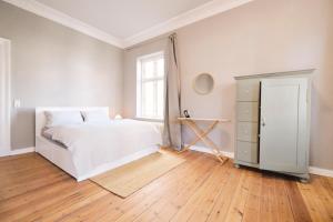 Villa Rosa - Charmante, große Altbauwohnung