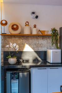 Luxo e Tranquilidade na Ponta do Mutá - 2 Suítes em Cond Pé na Areia!