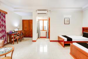 Townhouse OAK Vibe Vacation Hotels