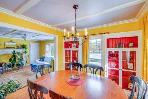 1 Mi to Dtwn Beautiful Home in Williamstown!