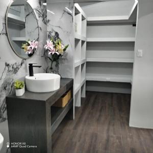 Elegant studio