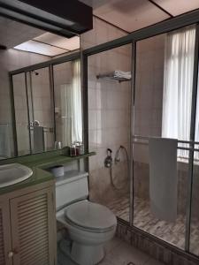 Hotel California Pacho