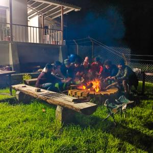 Cloud & Mist Inn-Whole Villa Stay with Mountain Views in Kotagiri, Near Ooty