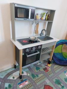 maremar - 116qm mit 2 Schlafzimmern - Perfekt für Familien - Holzmarkt - Luxus Boxspringbetten - Küche - Balkon - Arbeitsplätze