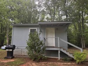 Private Cabin 1 bed and 1 bath