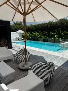 Seaside Sanctuary - 5 Bedroom, Heated Pool & Spa - Big Omaha