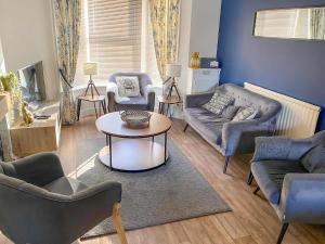 Tudor Delightful House Central Gloucester By STAE-Homes