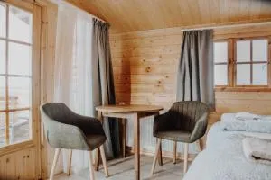 Rauðuskriður - 霍尔斯沃德吕尔