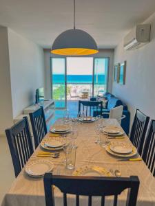 Apartamento Clean com Vista para a Praia do Forte - Cabo Frio