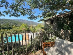 Villas Stylish villa with large pool and stunning views : photos des chambres