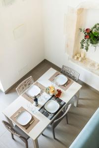 One-Bedroom Apartment with Terrace