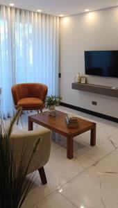 Luxia Sky Deluxe Equipetrol