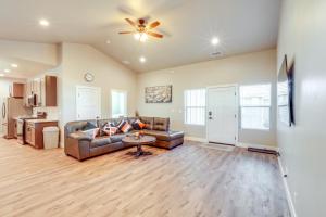 Flagstaff Getaway with Yard 4 Mi to Downtown!