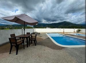 Acogedor Apartaestudio con Todas las Comodidades en Unidad Privada con Piscina