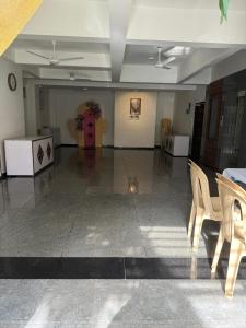 Luxurious 4BHK Homestay in Kandivli Mumbai Spacious Scenic and Family Friendly