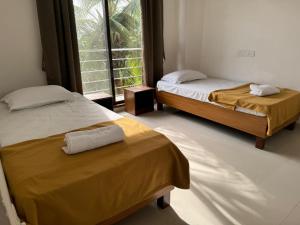 Luxurious 4BHK Homestay in Kandivli Mumbai Spacious Scenic and Family Friendly