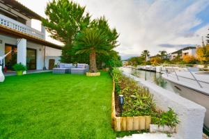 Villasonboard Dock Villa 3 Bed, 3 Bath, Canal, Greek Venice Porto Hydra