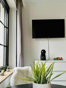 City Apartment Osnabrück -- inklusive Parkplatz & WiFi, vollausgestattete Küche mit Geschirrspüler -- Perfekt für Urlaub & Business