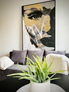 City Apartment Osnabrück -- inklusive Parkplatz & WiFi, vollausgestattete Küche mit Geschirrspüler -- Perfekt für Urlaub & Business