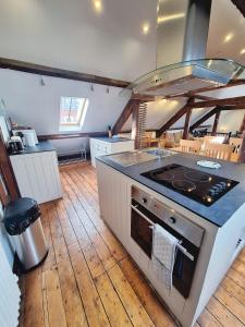 Seaside loft whitby abbey views with parking