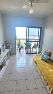 Apartamento frente mar, Aviação