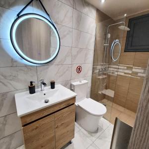 Central Piraeus port apartment