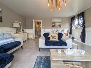 2 bedroom apartment in Newcastle, northern ireland