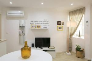 City Center - Subway Nearby