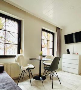 City Apartment Osnabrück -- inklusive Parkplatz & WiFi, vollausgestattete Küche mit Geschirrspüler -- Perfekt für Urlaub & Business