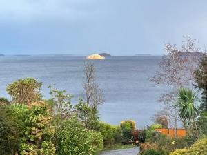 Lakeside Apartment Retreat in Oughterard Connemara