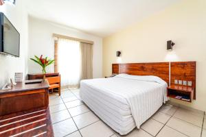 Hotel Castillo Huatulco & Beach Club