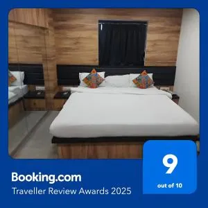 Glitz Hotels Sai Guest House - Nr Inorbit Mall Vashi - Valap