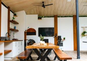 Oshy Sunset Apartments - 10 mins from Tamarindo