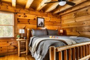 Family Haven by Dollywood - Hot Tub - Game Room