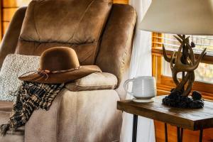 Family Haven by Dollywood - Hot Tub - Game Room