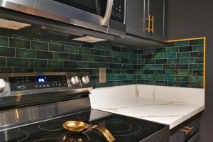 Exquisite jazzy warm deco nearby the Strip - Top 15 Best Vegas Vacation Home recommended by Conde Nast Traveler