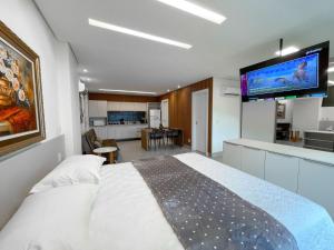 Luxury Collection - The Journey