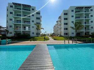 Te Va a Encantar, Torre Turquesa